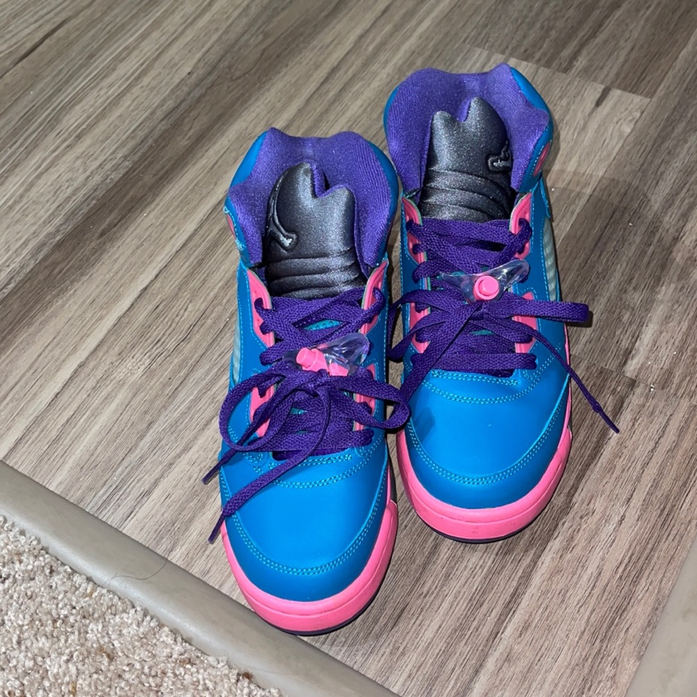 Girls Retro Jordan’s